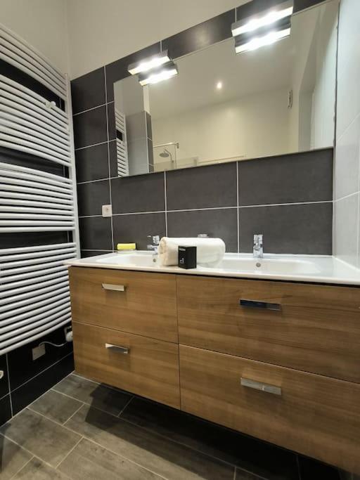 Spacieux-6 Pers-bien Equipe-quartier Du Chateau