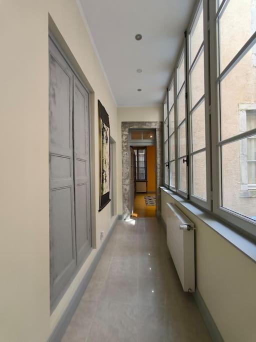 Appartement Spacieux-6 Pers-bien Equipe-quartier Du Chateau Pau