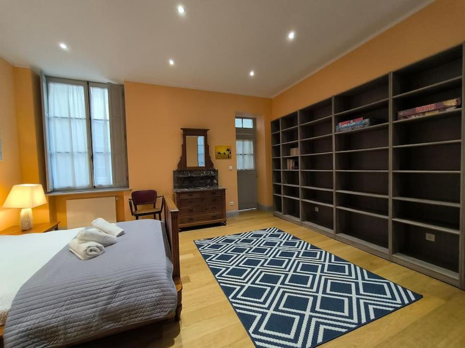 Spacieux-6 Pers-bien Equipe-quartier Du Chateau Pau